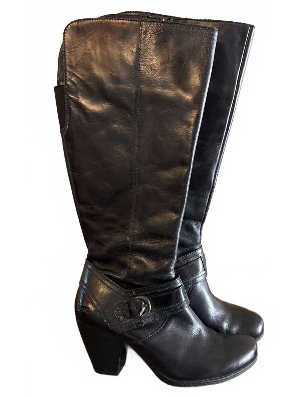 b.o.c. black leather knee-high boots buckle detail almond toe Witchy size 9